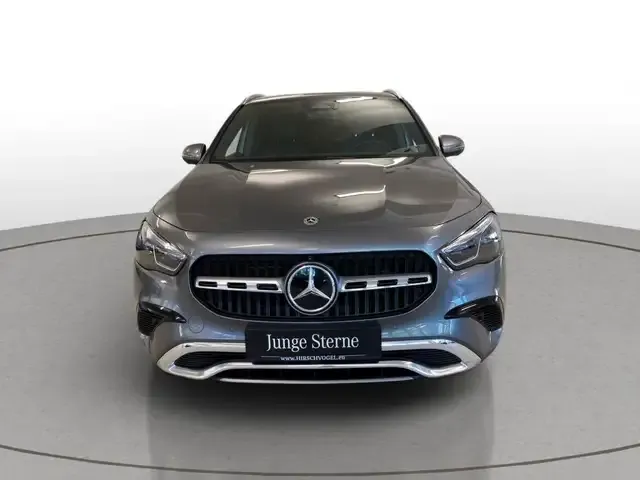 Mercedes-Benz GLA 180
