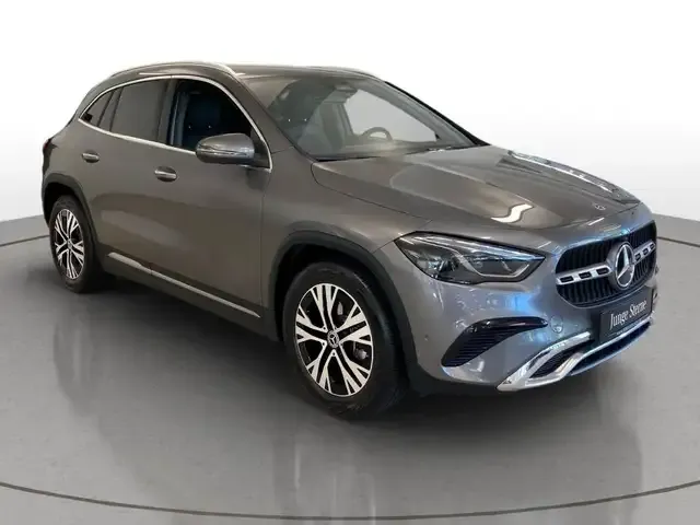 Mercedes-Benz GLA 180