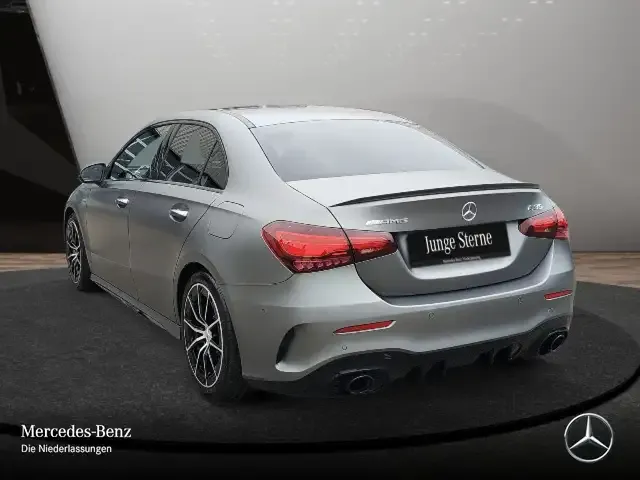Mercedes-Benz A 35 AMG