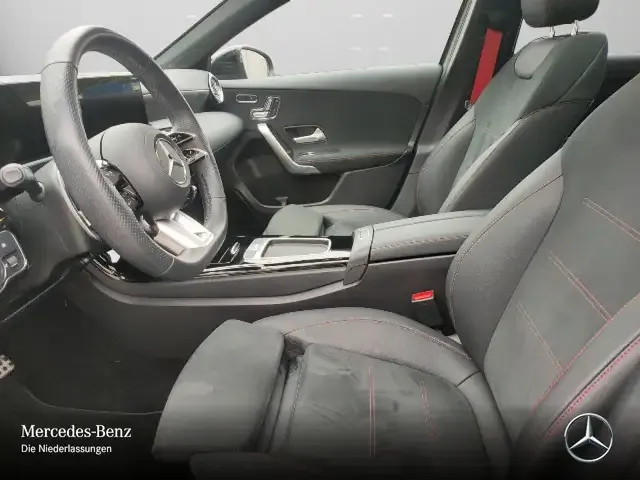 Mercedes-Benz A 35 AMG