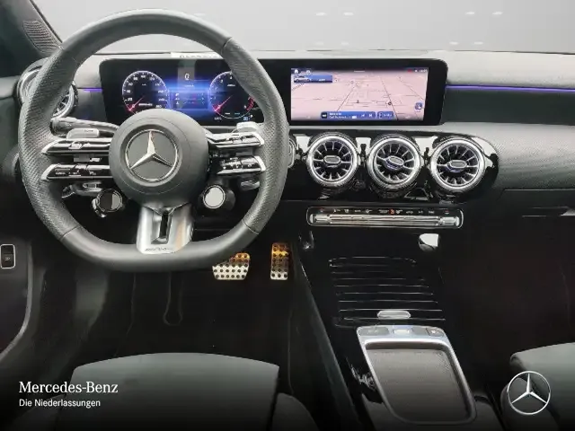 Mercedes-Benz A 35 AMG