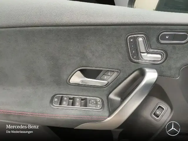 Mercedes-Benz A 35 AMG