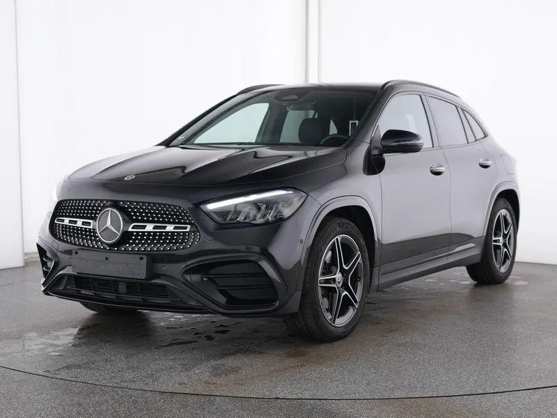 Mercedes-Benz GLA 220