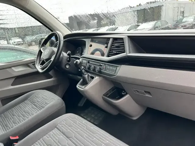 Volkswagen T6.1 Caravelle