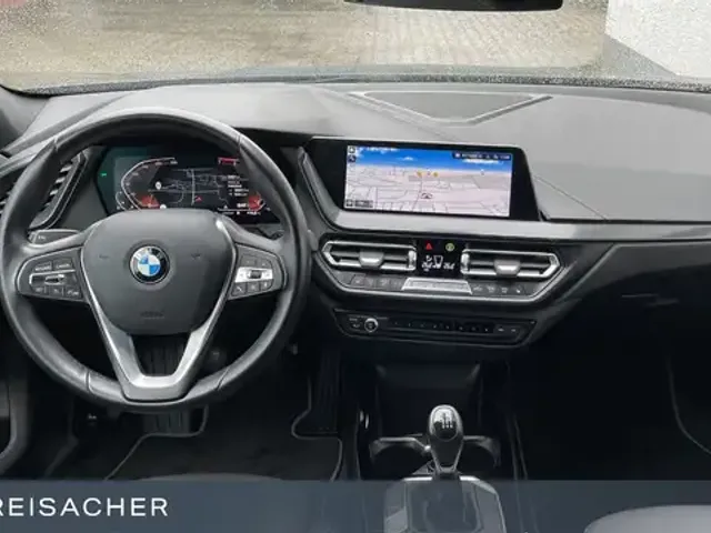 BMW 118