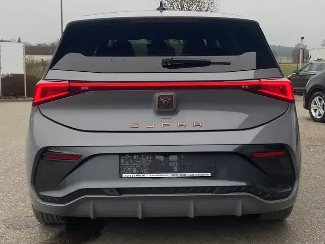 CUPRA Born