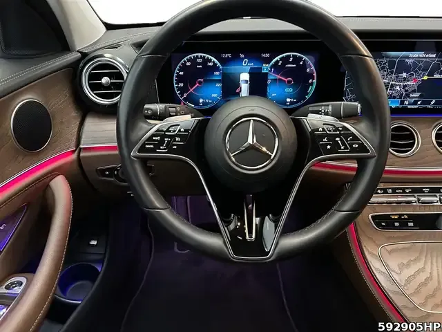 Mercedes-Benz E 300