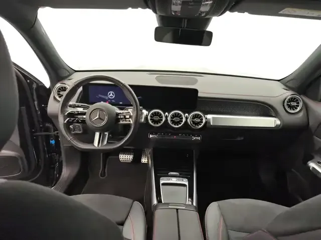 Mercedes-Benz EQB 300