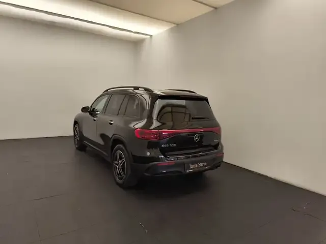 Mercedes-Benz EQB 300