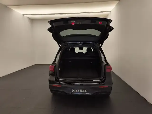 Mercedes-Benz EQB 300