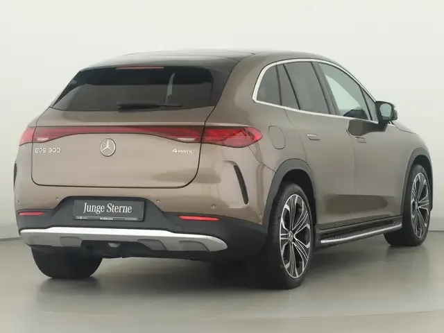 Mercedes-Benz EQE SUV