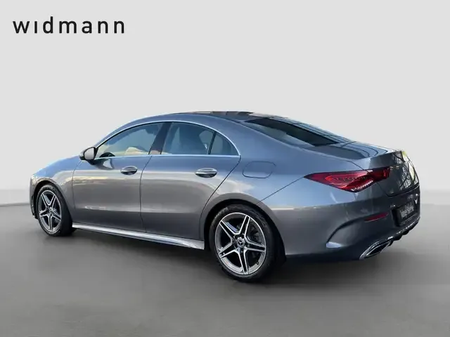 Mercedes-Benz CLA 200