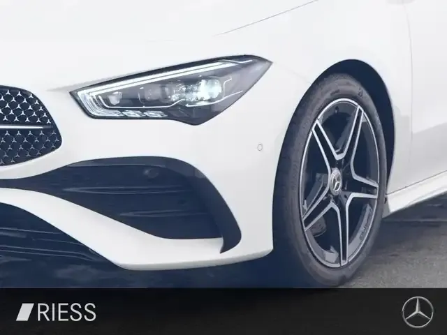 Mercedes-Benz CLA 200