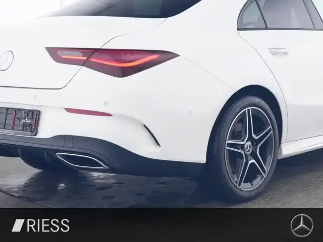 Mercedes-Benz CLA 200