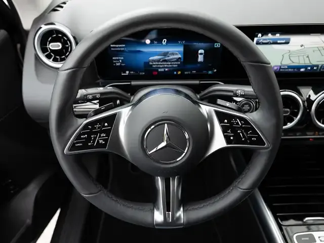 Mercedes-Benz GLA 180