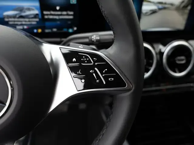 Mercedes-Benz GLA 180