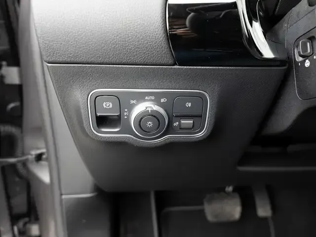 Mercedes-Benz GLA 180