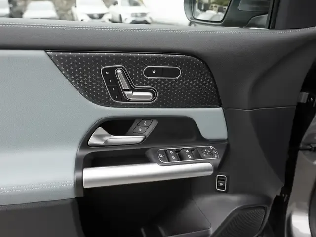 Mercedes-Benz GLA 180