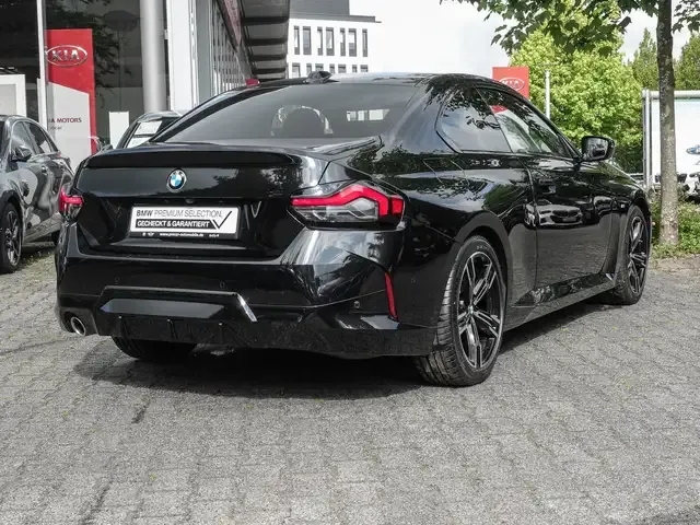 BMW 220