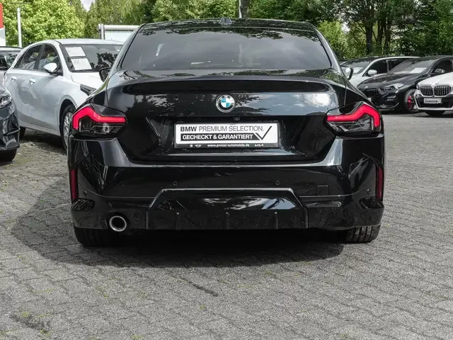 BMW 220
