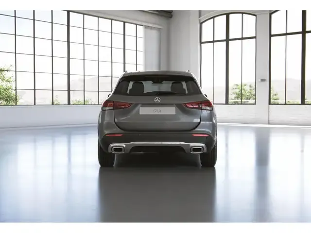 Mercedes-Benz GLA 200