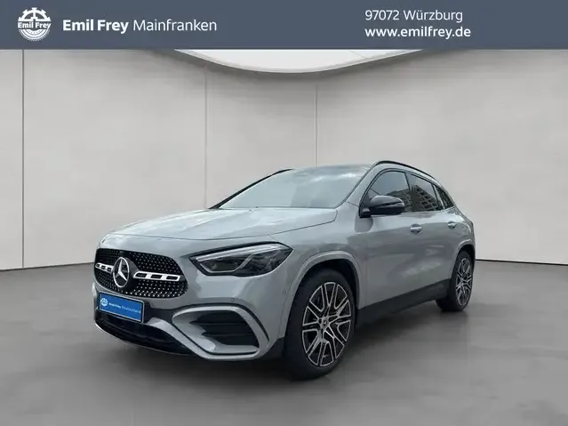 Mercedes-Benz GLA 220