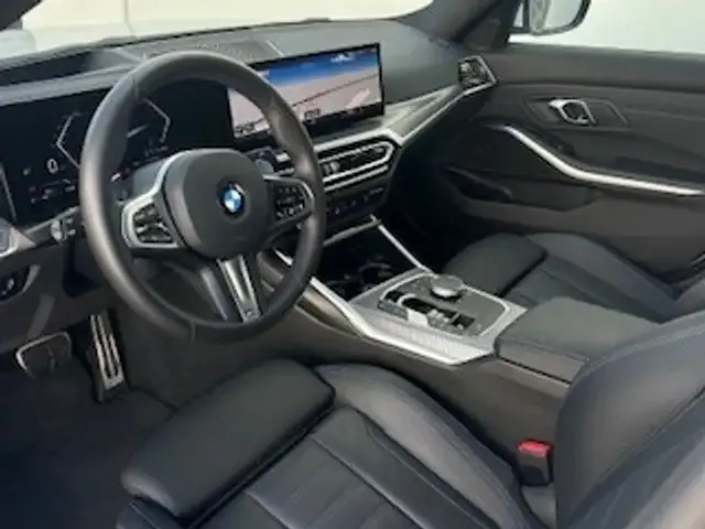 BMW 330