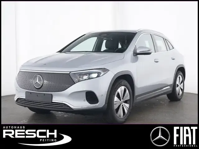Mercedes-Benz EQA 300
