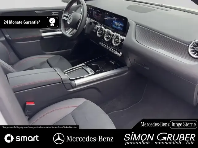Mercedes-Benz B 220