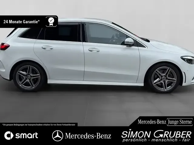 Mercedes-Benz B 220