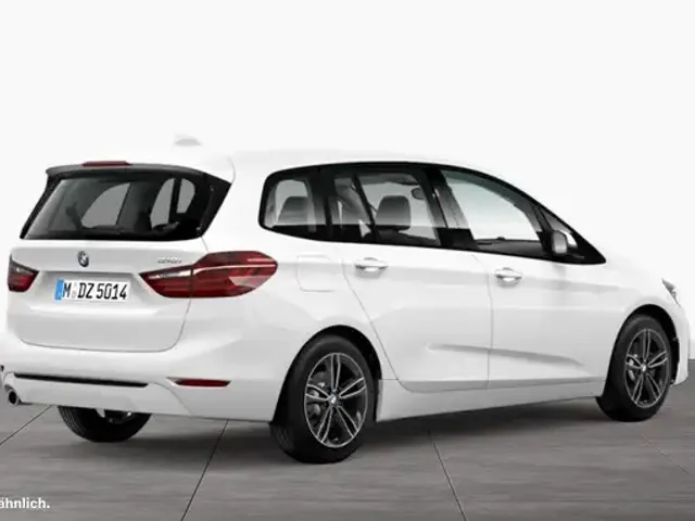BMW 218