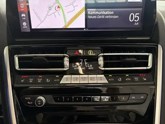 BMW 840