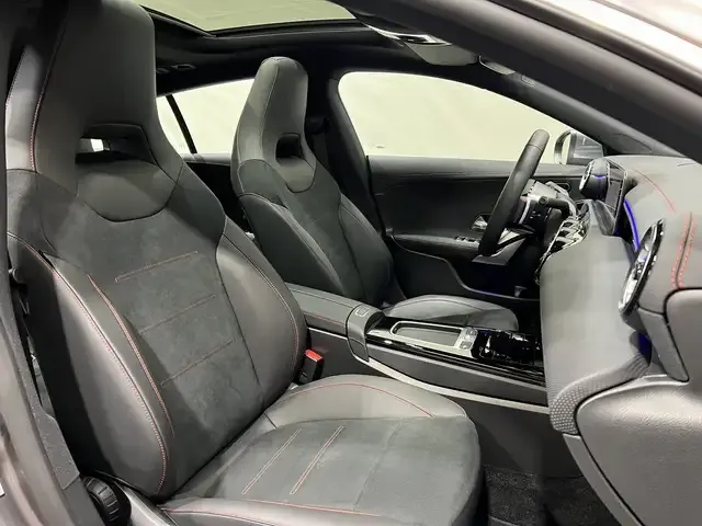 Mercedes-Benz CLA 180