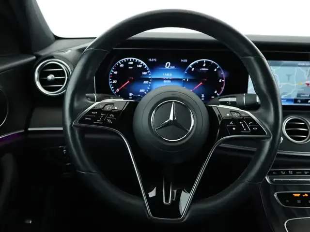Mercedes-Benz E 400