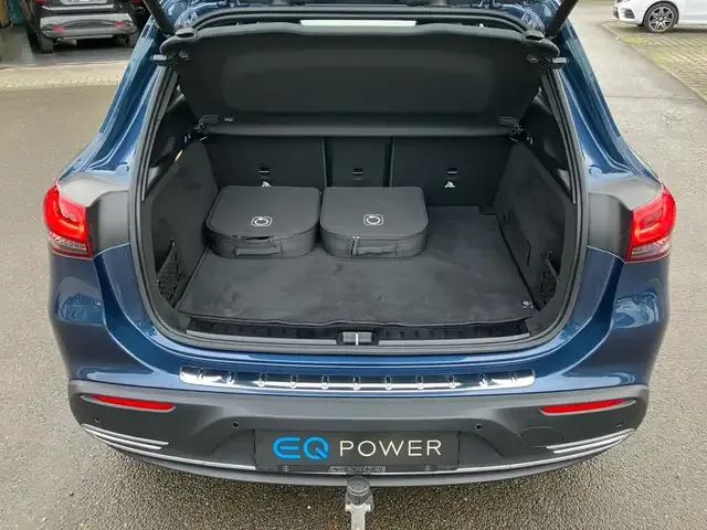 Mercedes-Benz EQA 250