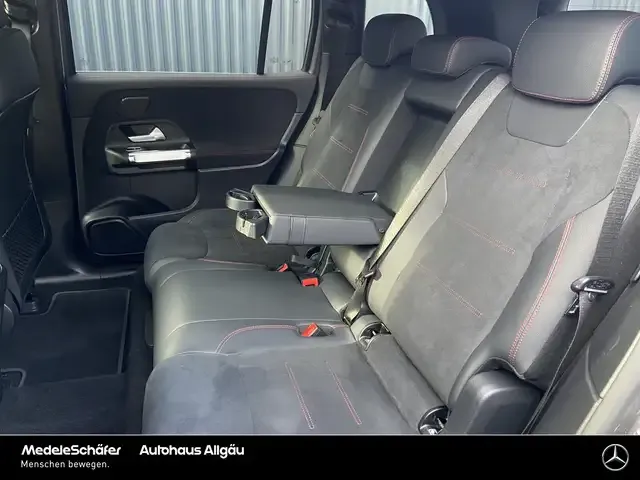 Mercedes-Benz EQB 300