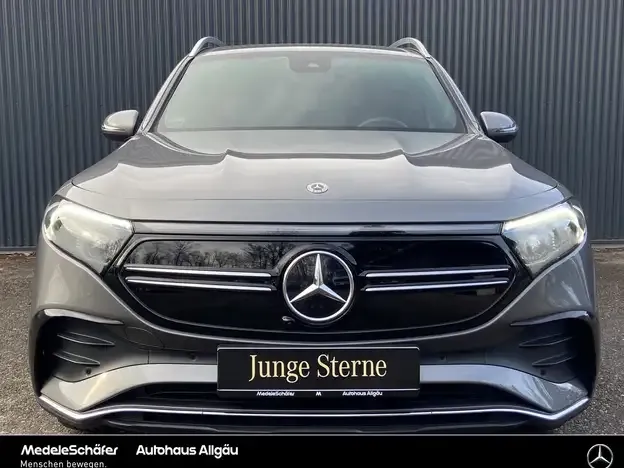 Mercedes-Benz EQB 300