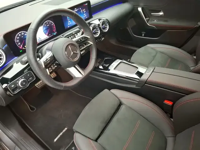 Mercedes-Benz CLA 180