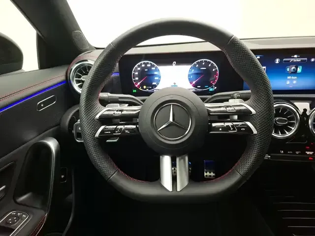 Mercedes-Benz CLA 180