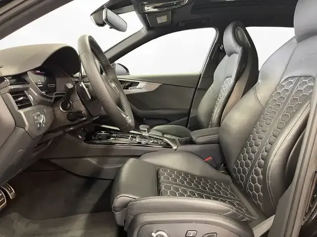 Audi RS4