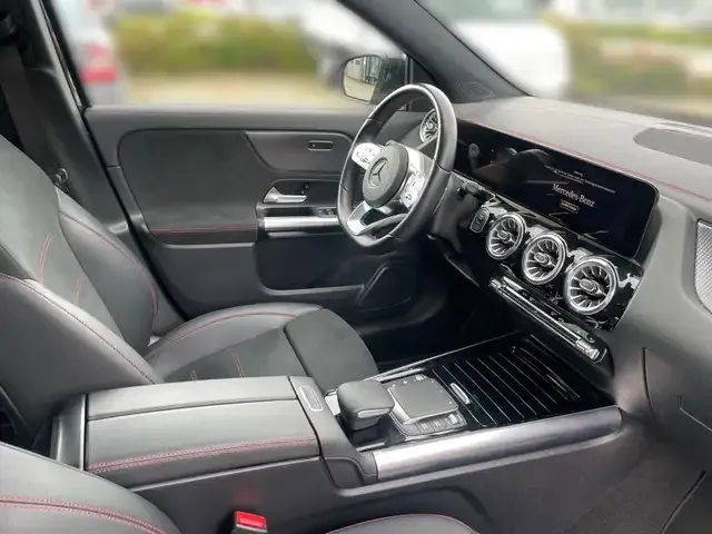 Mercedes-Benz EQA 250