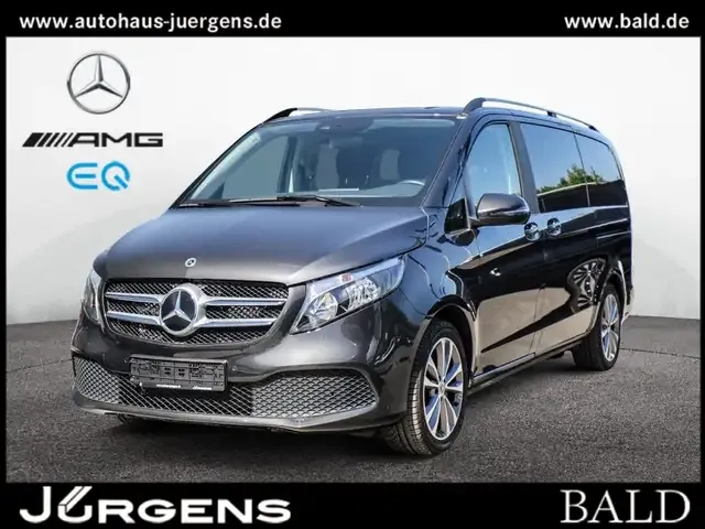 Mercedes-Benz V 220