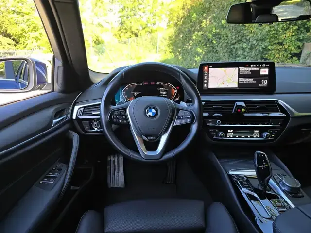 BMW 530