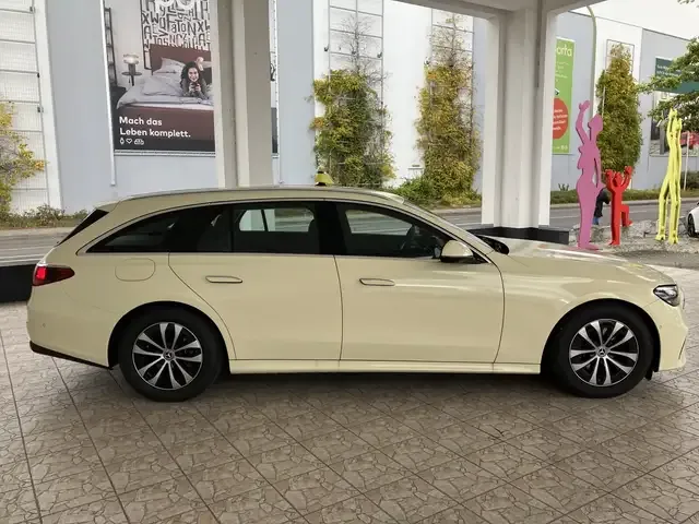 Mercedes-Benz E 200