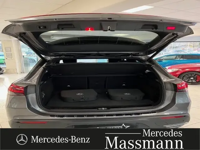 Mercedes-Benz EQA 250