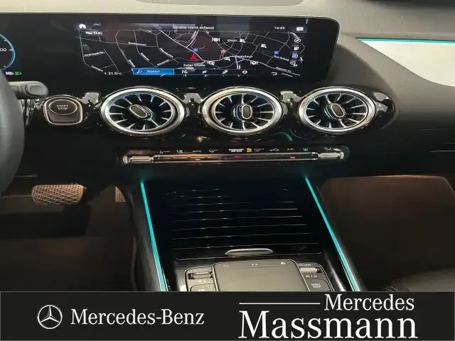 Mercedes-Benz EQA 250