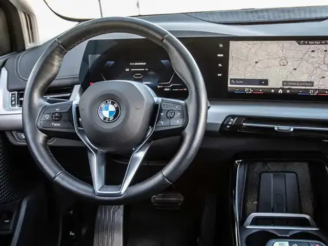 BMW 216