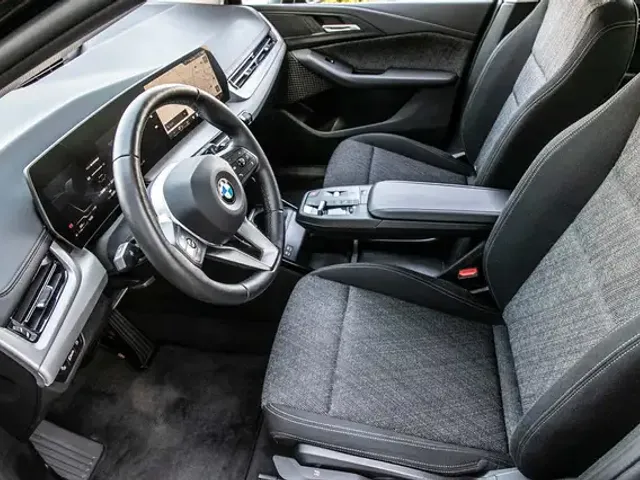 BMW 216