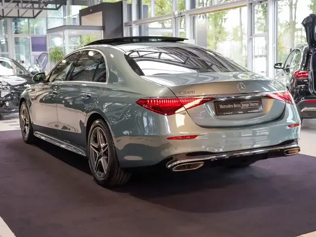 Mercedes-Benz S 500