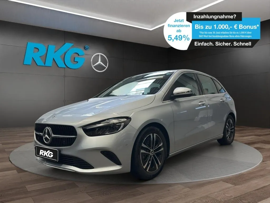 Mercedes-Benz B 180